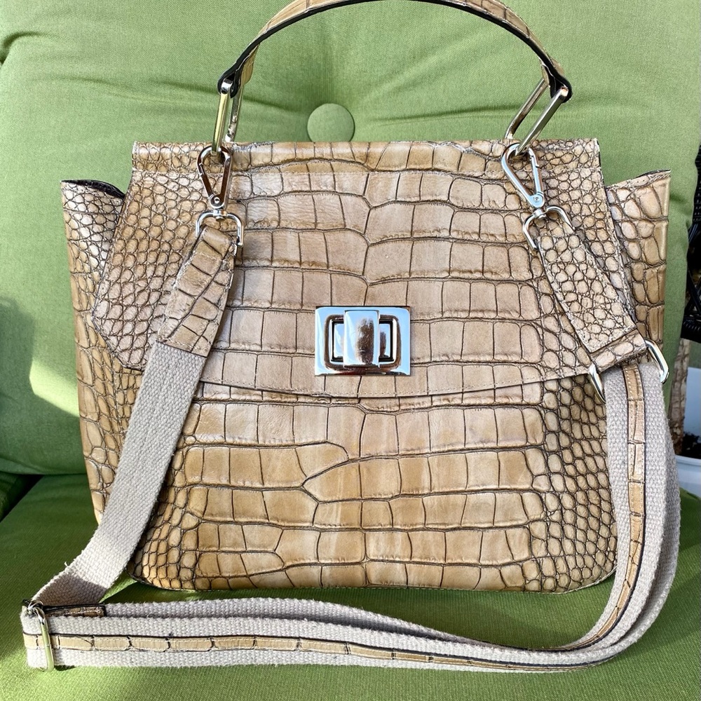 Genuine Leader Handbag made in Italy by Claudia